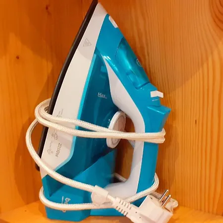 Appartement A Beautiful Two-room Art-apartment With A Large Bathtub Smart Tv 100 Channel Netflix Very Fast Internet 600mbs1gbs For 1-3 Guests *